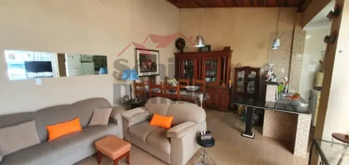 Casa Padrão para Locação no Bairro Vila Rizzi, em Ribeirão Preto.