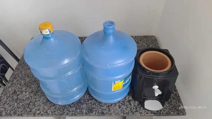 Filtro de barro e plástico + 2 botijoes
