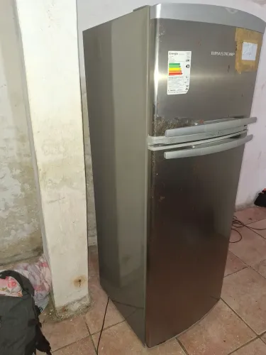 Vende -se geladeira 