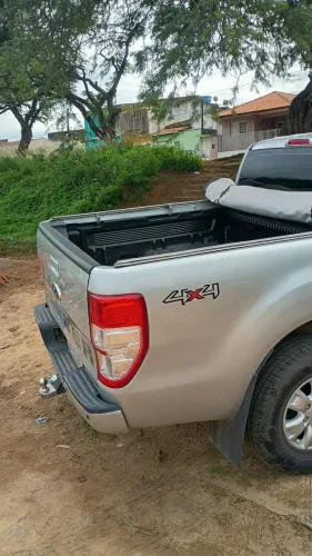 Ford Ranger XLS 2.5 16V 4X2 CD Flex 2013
