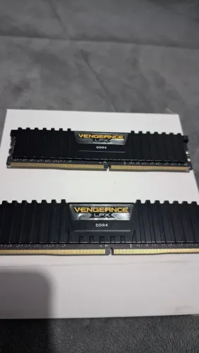 Memória DDR4 Corsair Vengeance 32gb 3600Mhz