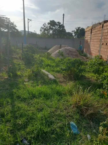 Terreno no alecrim / Travessa da caixa d'água