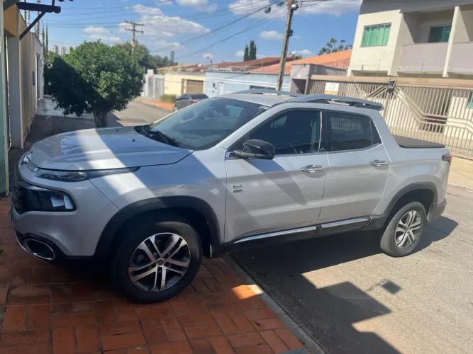 Fiat Toro Volcano 2.0 16V 4X4 TB Diesel Aut. 2017