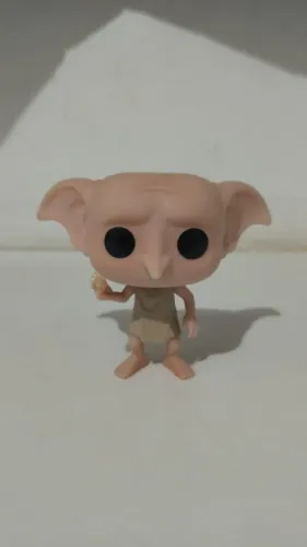 Funko Pop! Harry Potter - Dobby Estalando Seus Dedos #75 (Usado, sem caixa)