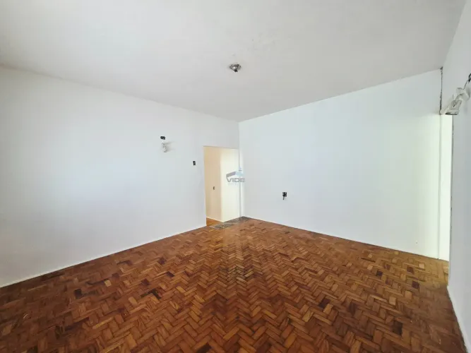 Casa comercial de 3 quartos em Campinas-SP, Bosque. 75m², 3 dormitórios, sala, cozinha, ba