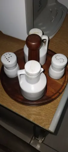 GALHETEIRO de louça