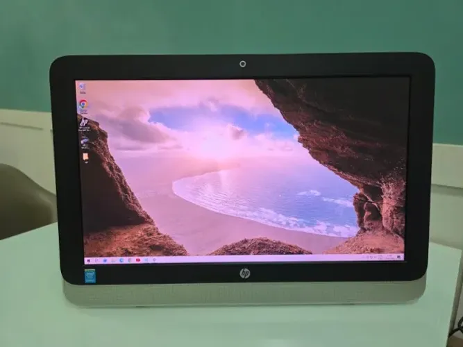 Computador HP All In One 21? i3 SSD 240GB + DVD + Wireless