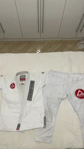 Kimono Gracie Barra GB1 A3