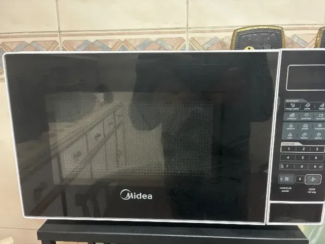 Microondas Midea 20 litros