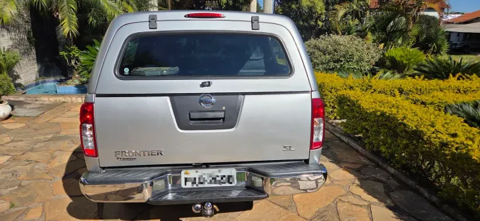 Nissan Frontier SL CD 4X4 2.5tb Diesel AUT 2016