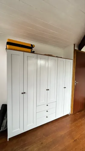 Armário 6 portas novinho