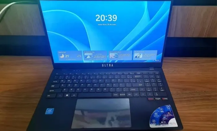 Vendo Notebook Ultra Ideal para Estudos e Trabalho