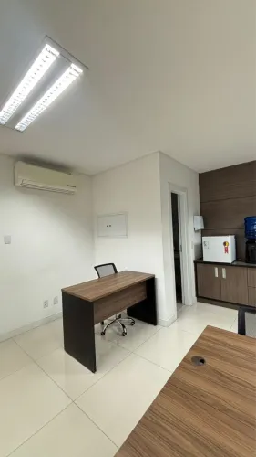 Mesas e cadeiras