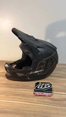 Capacete Troy Lee designs médium adulto