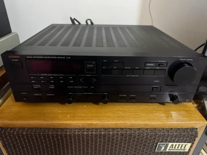Receiver Luxman R-115