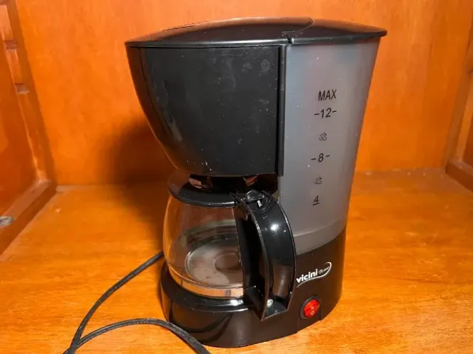 Cafeteira Vicini 12 Cafés EPV-880 com Jarra e Caixa- EM ÓTIMO ESTADO, POUQUÍSSIMO USADA