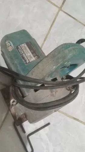 Makita 1200w super conservada
