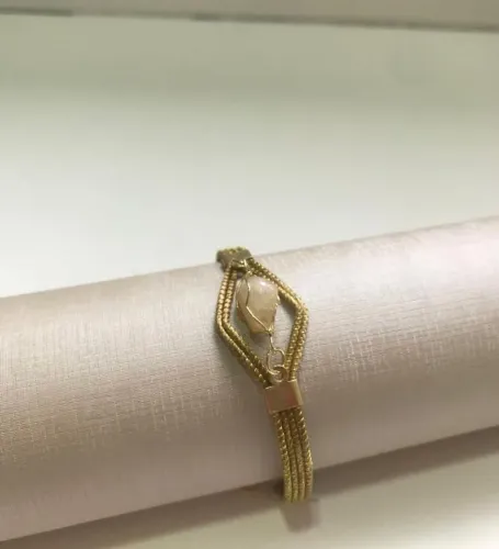 pulseira capim dourado com pedra natural