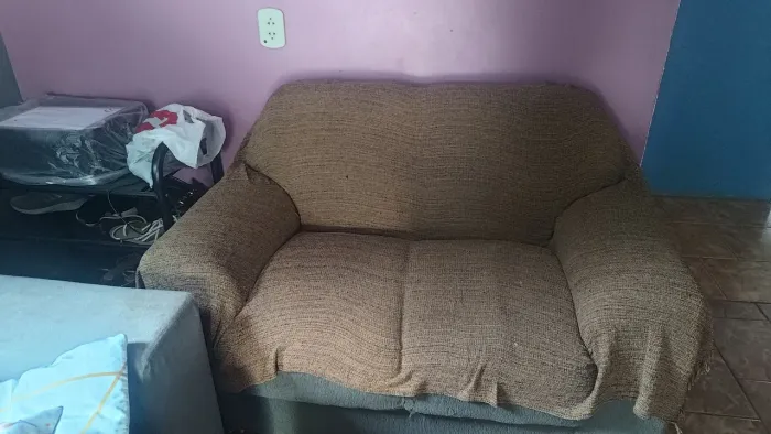 Vendo sofá, 2 peças 