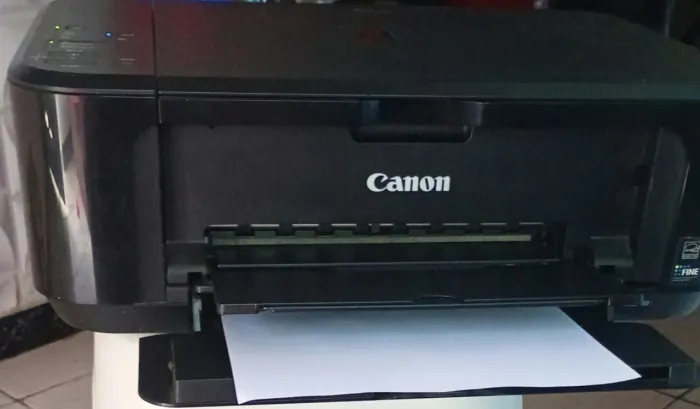 Vendo empresira carnon MG 3610 leia informações sobre