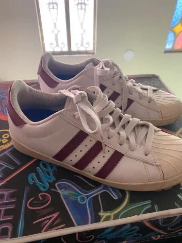 Tênis Adidas