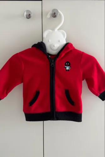 Jaqueta Carter?s em fleece com capuz 3 meses
