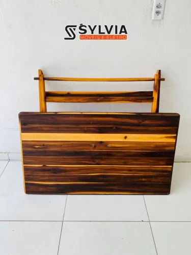 Mesa retangular 70x1,20 dobrável envernizada