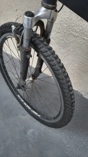 Bicicleta Caloi T-Type 21V - Aro 26 Alumínio