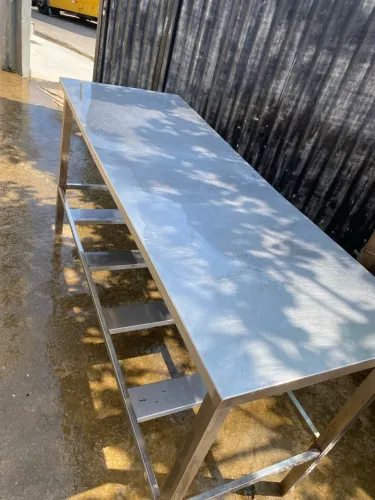Mesa 100% inox