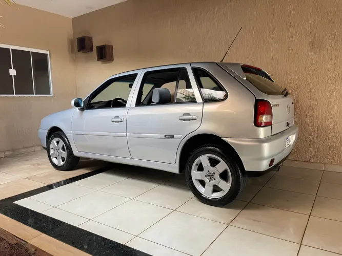 Volkswagen Gol Geração II GLS 2.0 8V 110cv MI Gasolina Mec. 4P 1998