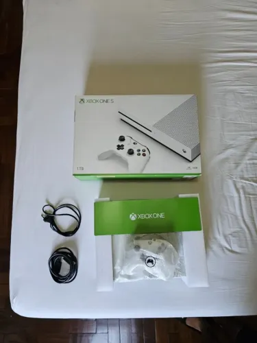 Xbox One S