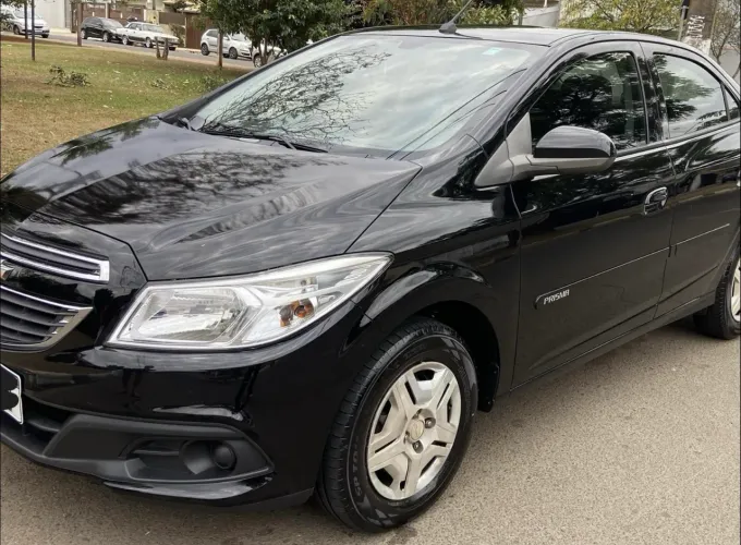 Chevrolet Prisma Sed. LT 1.0 8V Flexpower 4P 2015