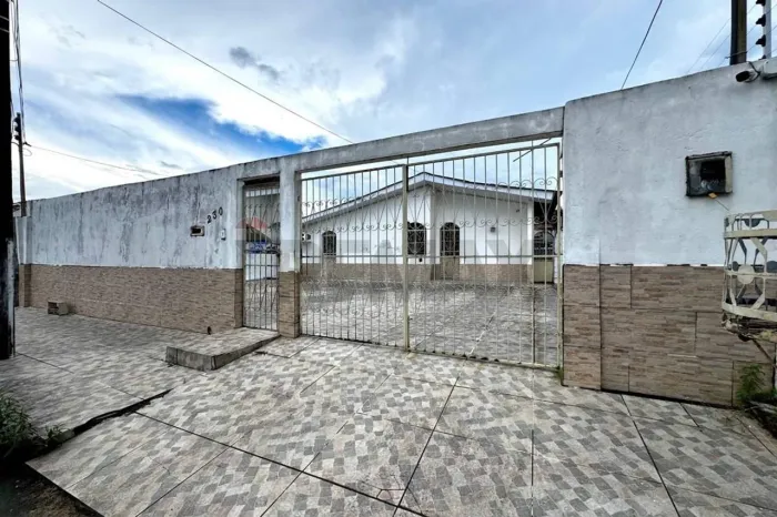 Casa a Venda no Conjunto Hielia Redenção, 2 quartos, financia