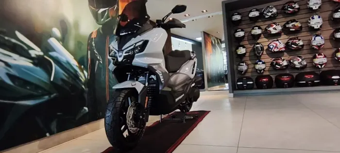 ADX 300 ADVENTURE ABS - FINANCIA SEM ENTRADA - FABY