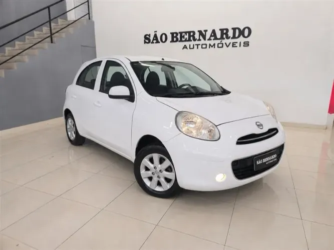 Nissan March SV 1.6 16V Flex Fuel 2014