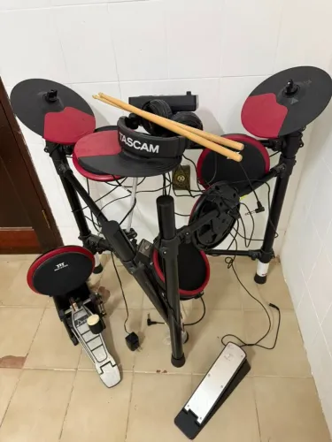 Bateria eletrônica Mustar com Fone de brinde
