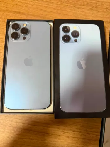 iPhone 13 Pro Max com caixa