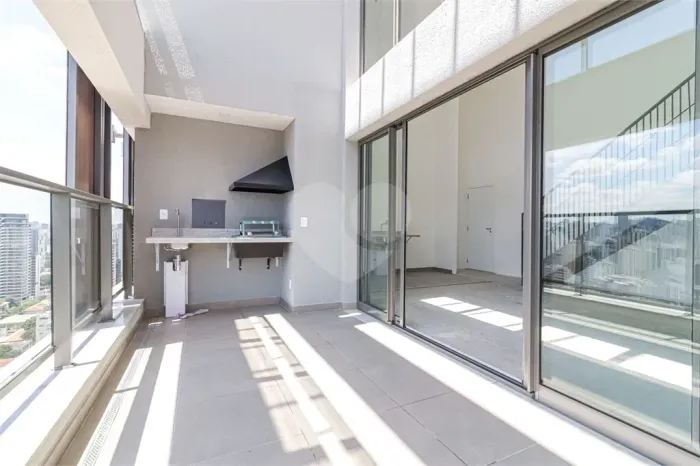 Cobertura duplex à venda em Pinheiros