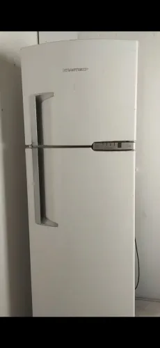 Vende Geladeira 