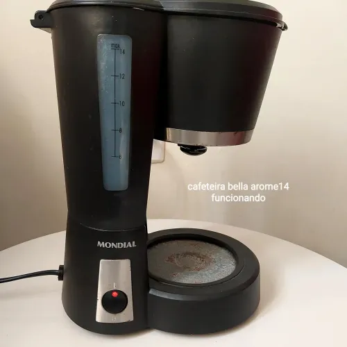 CAFETEIRA MONDIAL BELLA AROME 14