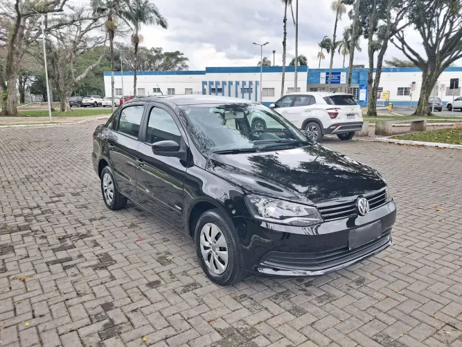 Volkswagen Voyage 1.0/1.0 City MI Total Flex 8V 4P 2013