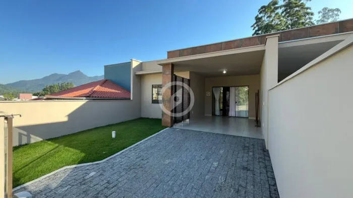 Casa à venda no bairro Nova Esperança - Guaramirim/SC