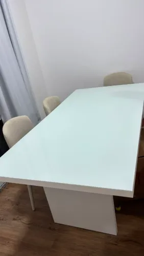 Vende se excelente mesa de jantar