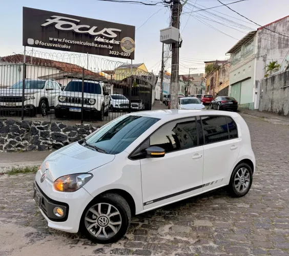Volkswagen Up! RUN I Motion 1.0 Total Flex 12V 5P 2017