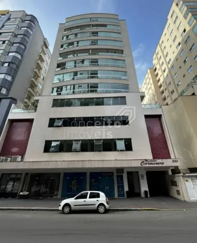 Aluga-se Sala Comercial no Coração da Meia Praia | Alto Fluxo