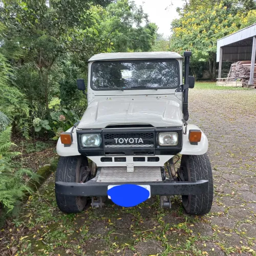 Toyota Band.Jipe Cap.de Aço Chas. Curto Diesel 1990
