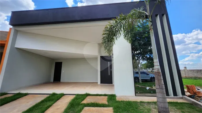 Casa com 3 quartos à venda em Parque atlanta - SP