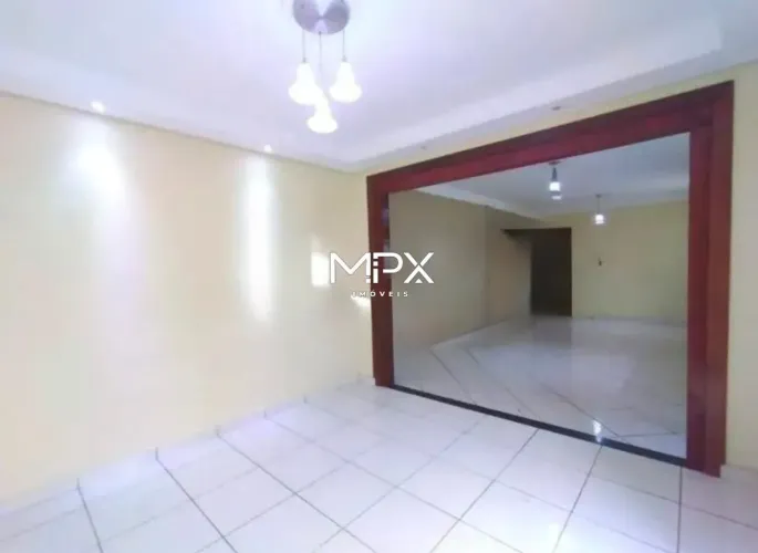Casa à venda no bairro Vila Rezende em Piracicaba