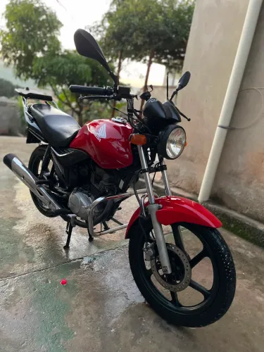 Vendo fan 150 único dono ano 2010 zap *