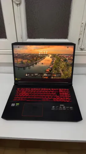 Notebook Gamer Acer Nitro 5 (17.3") - i5 10ª Gen, 16GB RAM, GTX 1650 - Bateria Nova